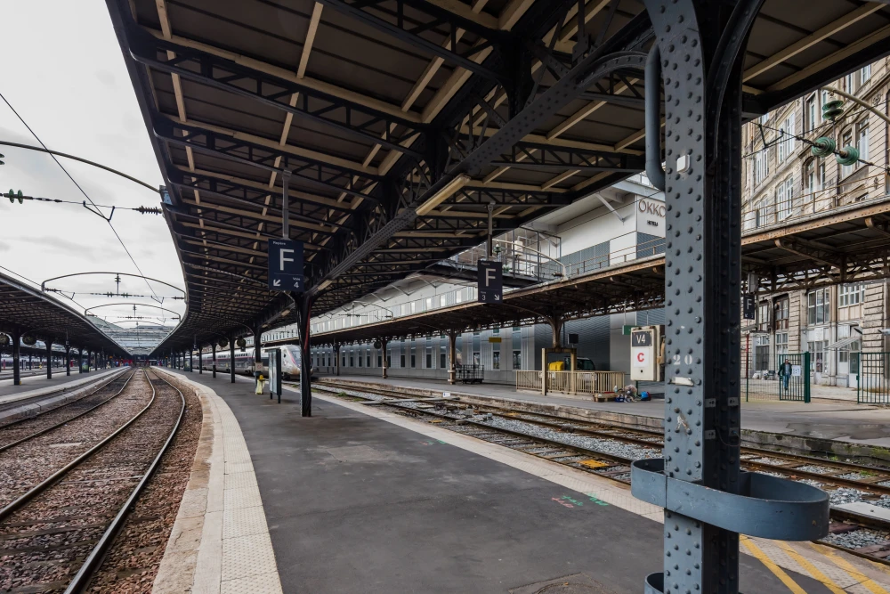 Prise de vue de l'extrémité des voies 2 et 3 avant la phase des travaux en gare de Paris-Est