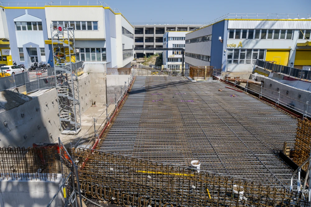 Travaux du tunnel en zone C dans Cap 18