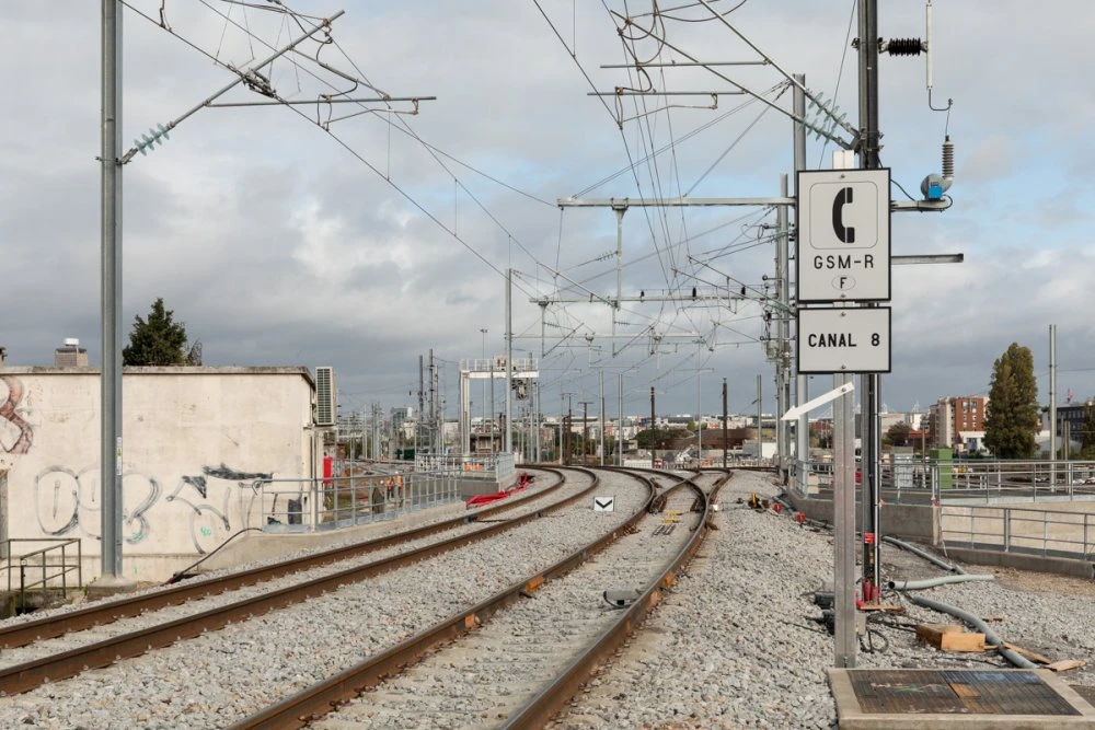 Vue des voies au niveau de la zone D